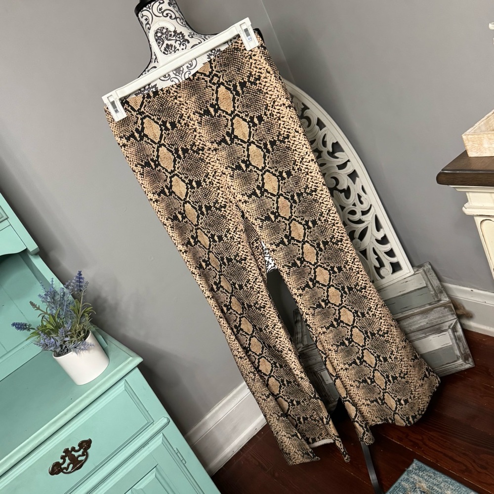 Zara Snakeskin Flare Trouser Pant Size Small Blogger Favorite Boho Festival - Picture 2 of 13